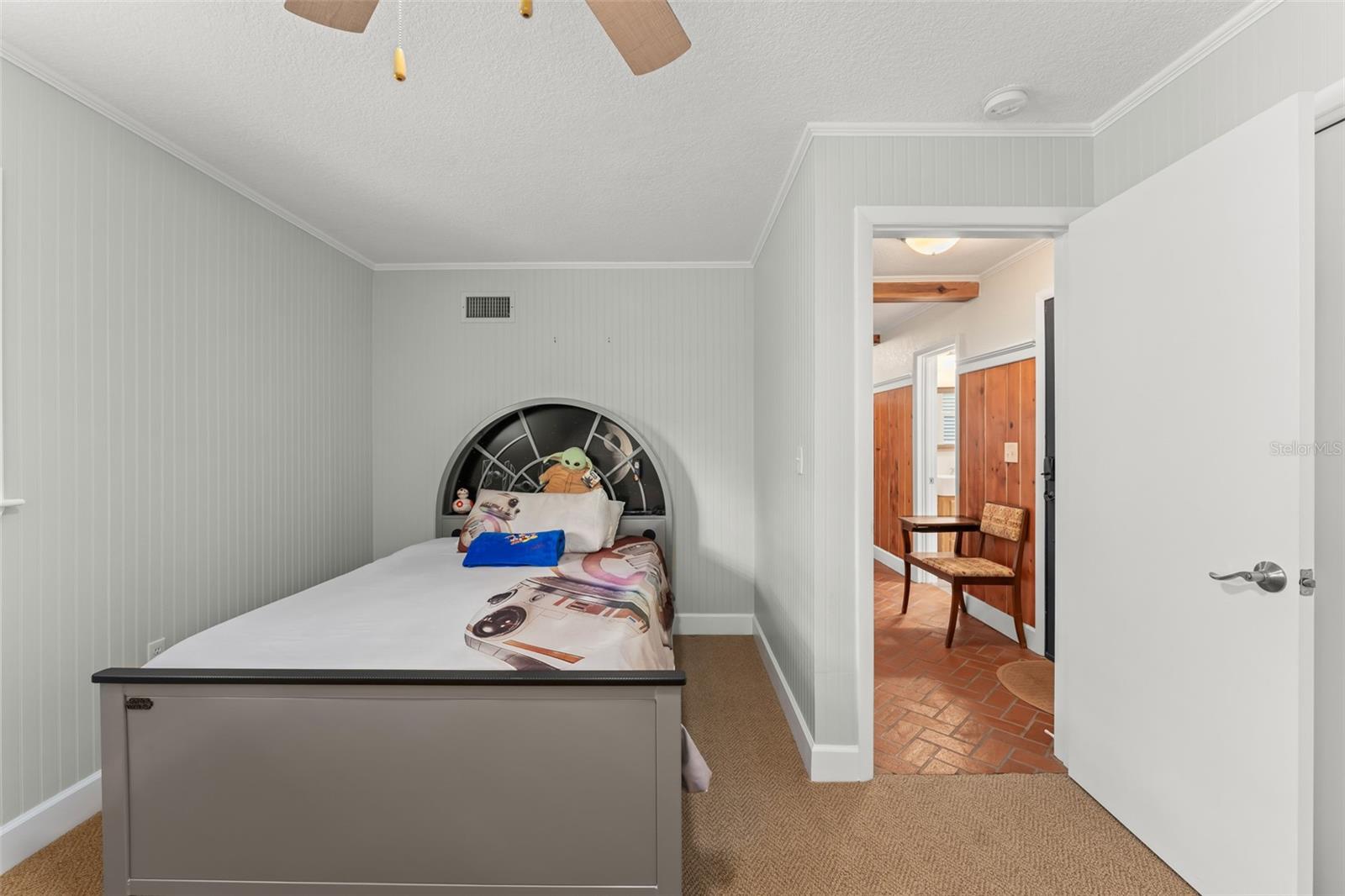 MUNGER & CO SUB - Residential