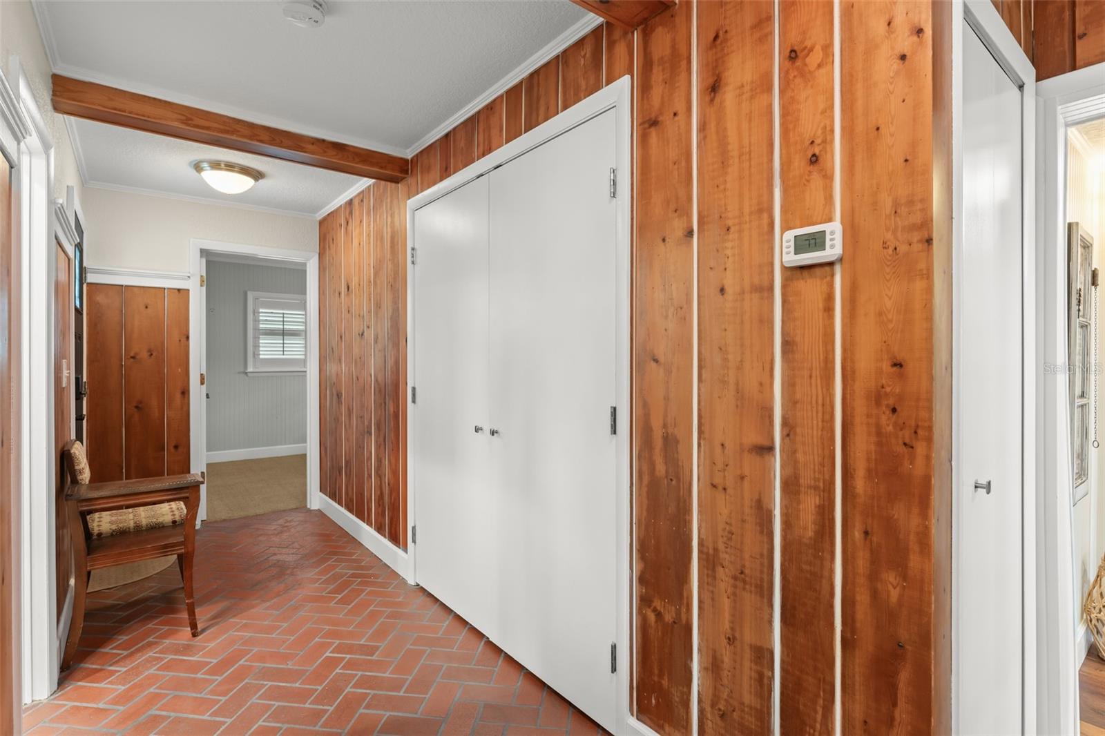 MUNGER & CO SUB - Residential