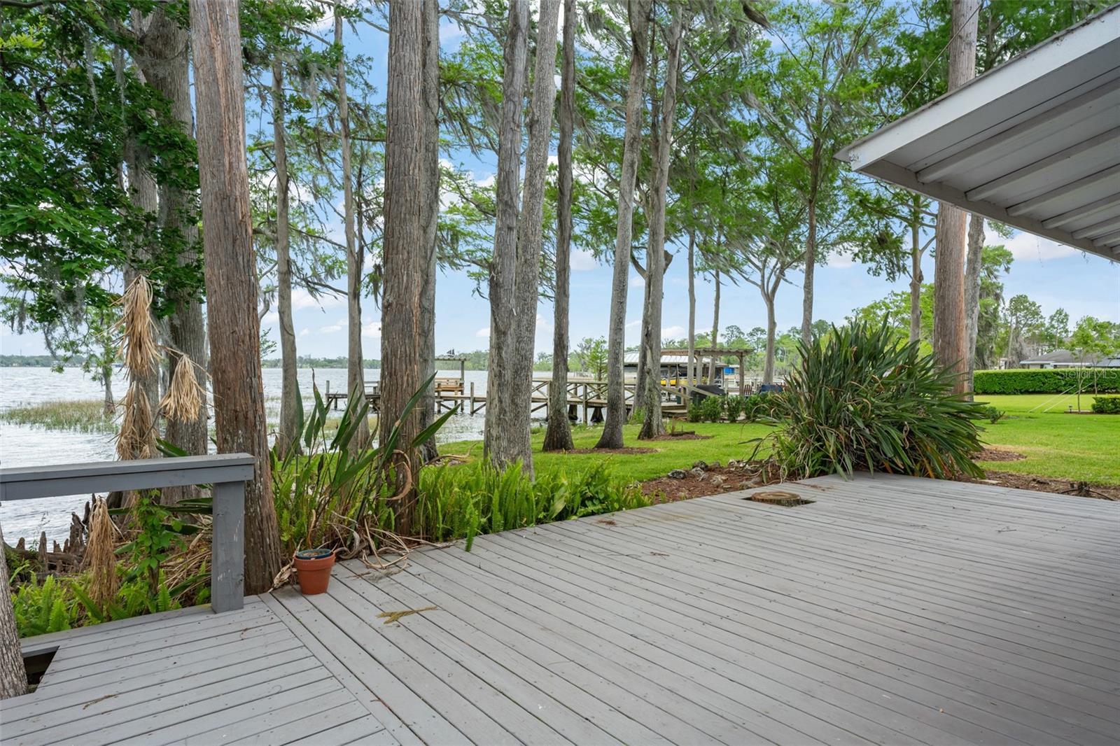 MUNGER & CO SUB - Residential