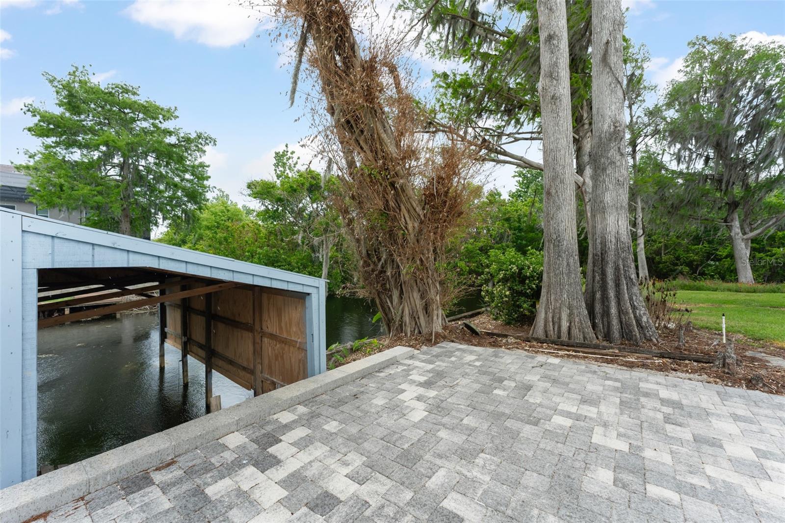 MUNGER & CO SUB - Residential