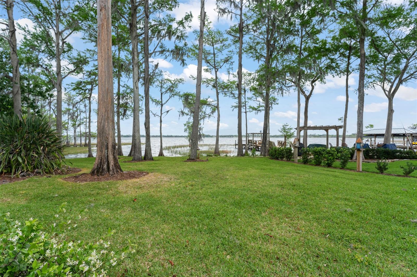 MUNGER & CO SUB - Residential