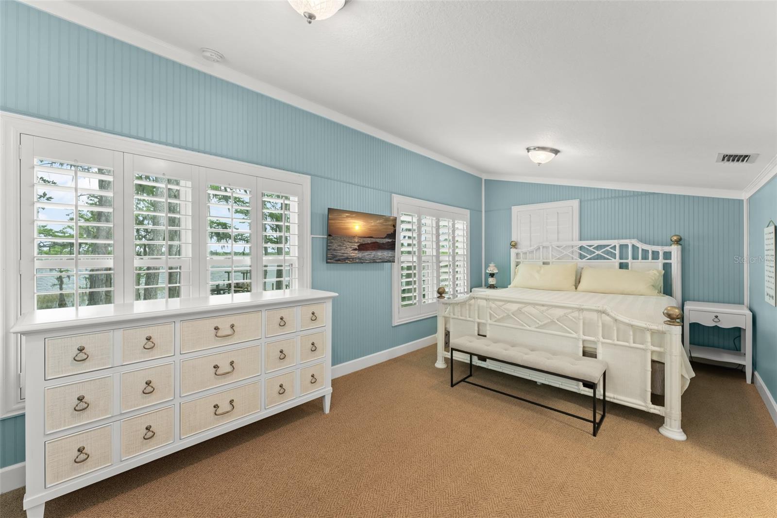 MUNGER & CO SUB - Residential