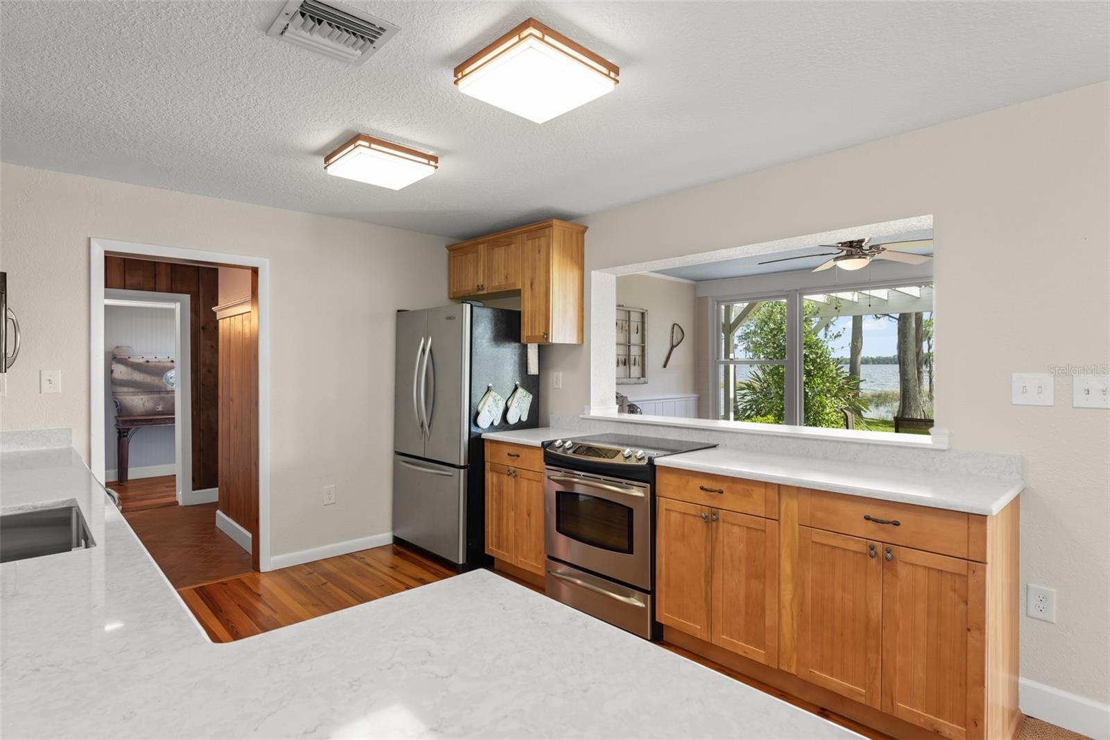 MUNGER & CO SUB - Residential