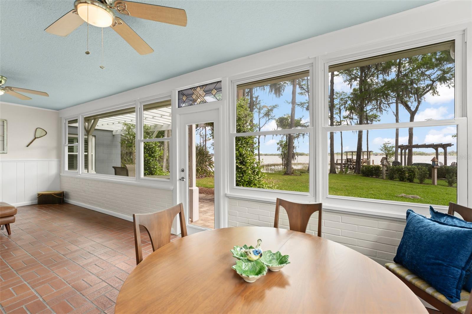 MUNGER & CO SUB - Residential