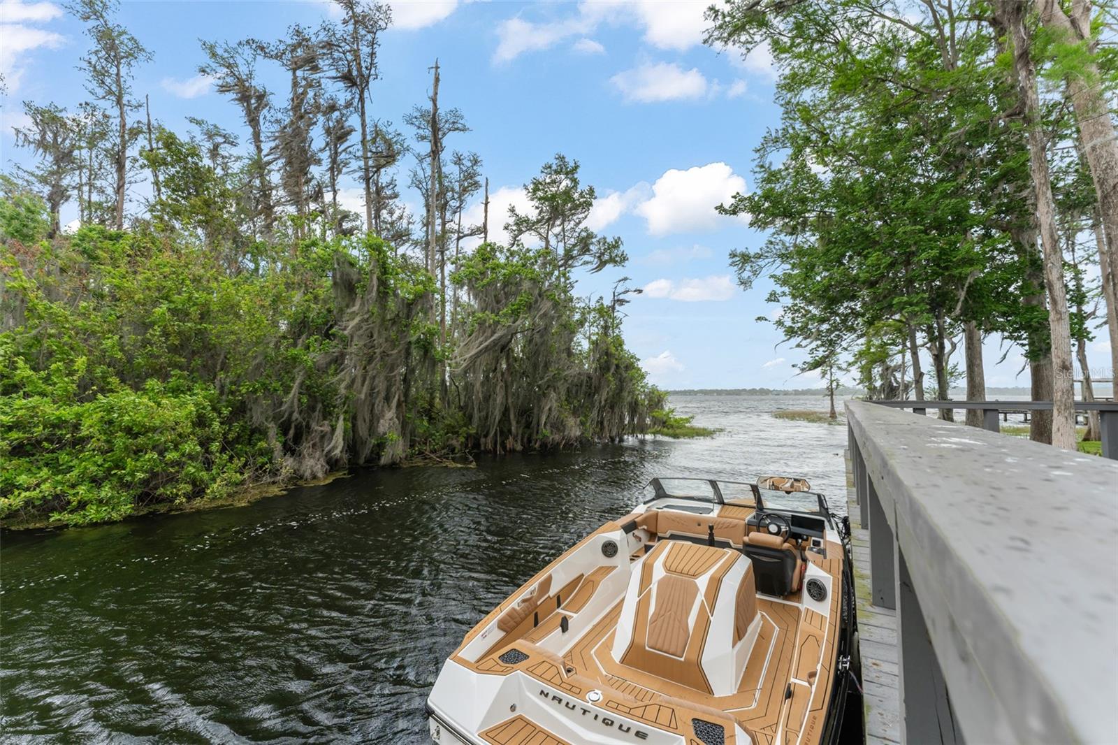 MUNGER & CO SUB - Residential