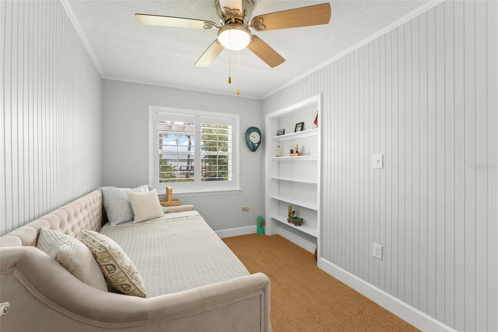 MUNGER & CO SUB - Residential