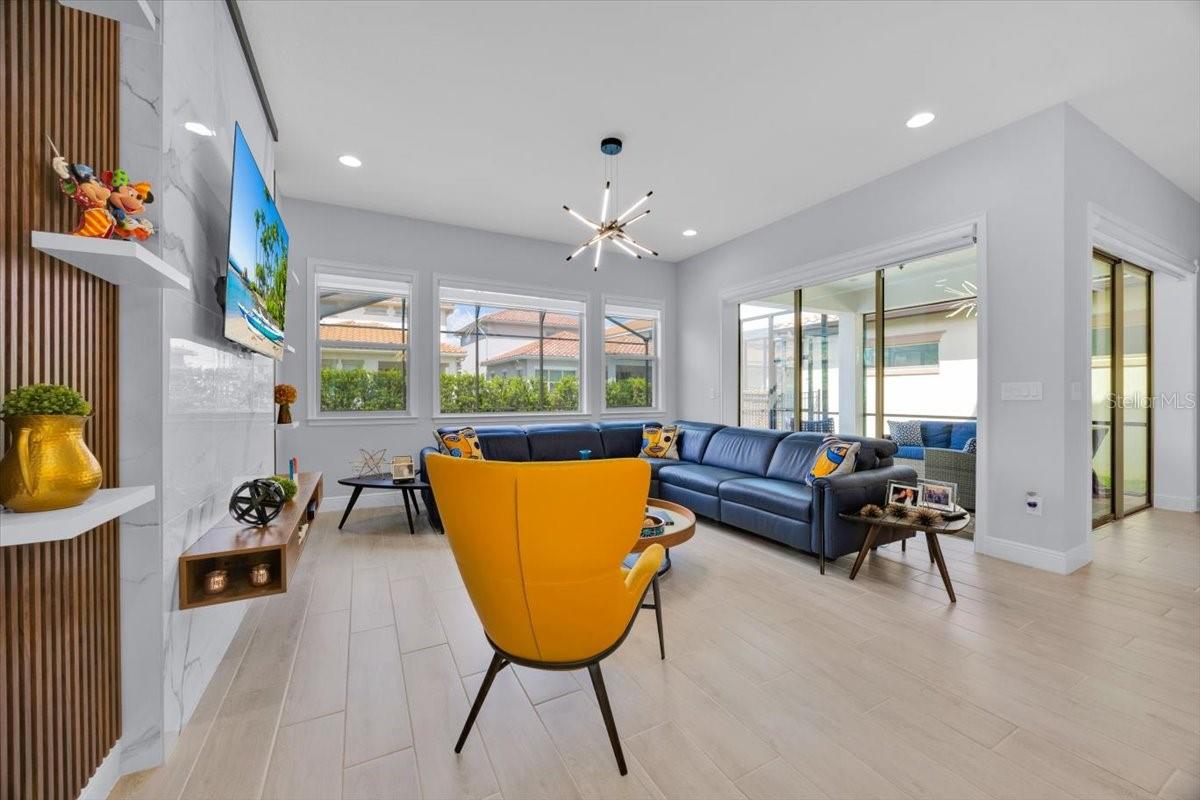 EAGLE CREEK - Residential