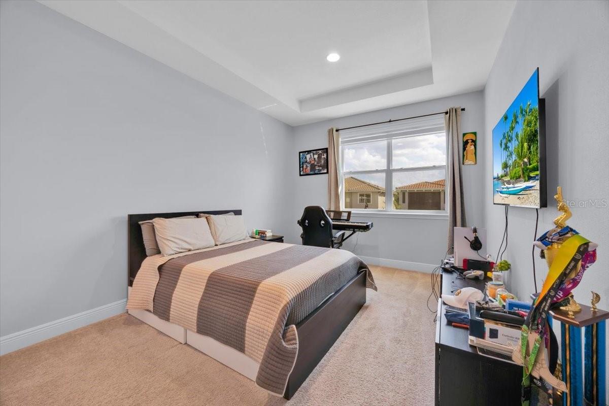 EAGLE CREEK - Residential