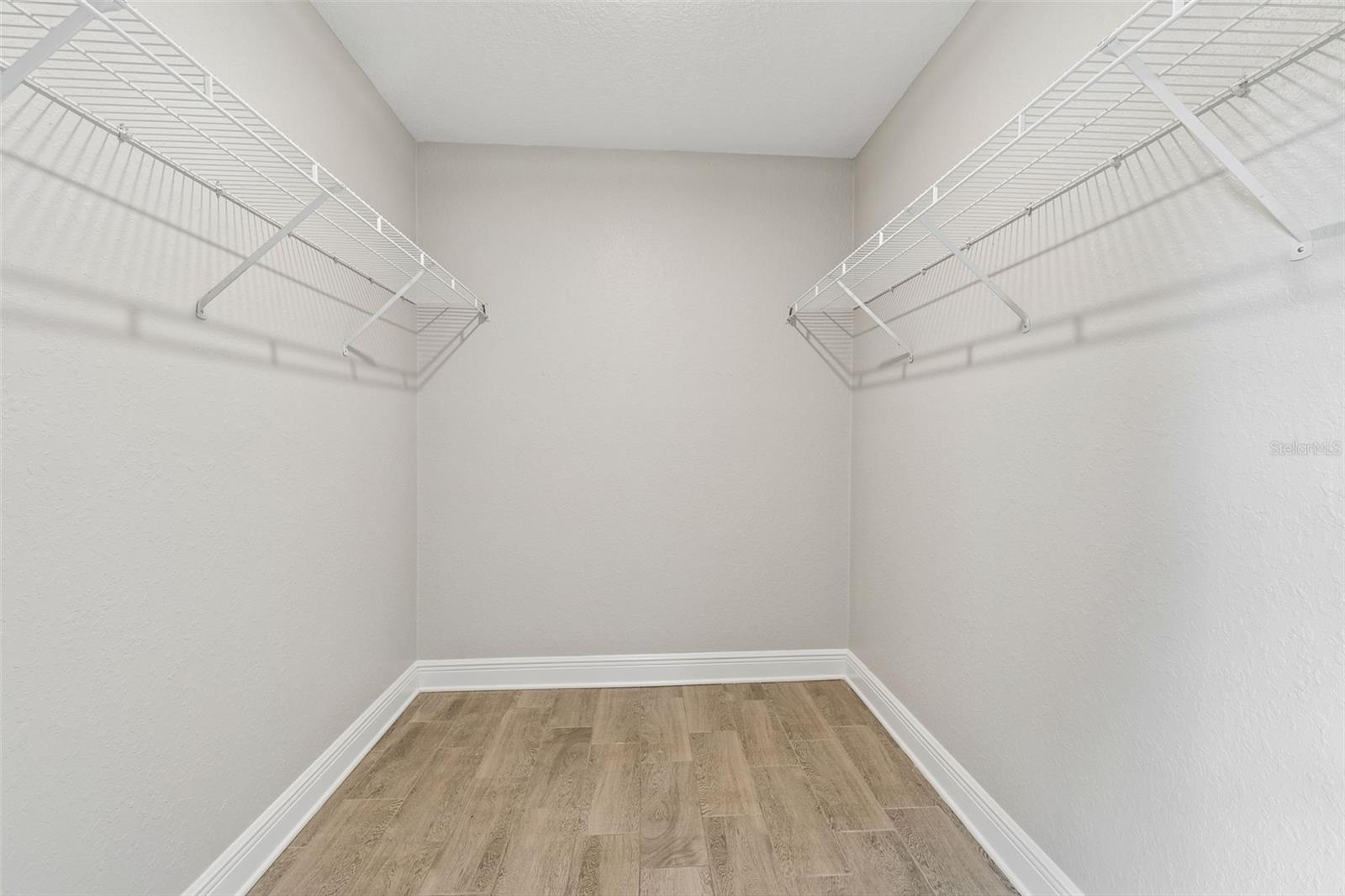 AVON SPGS - Residential