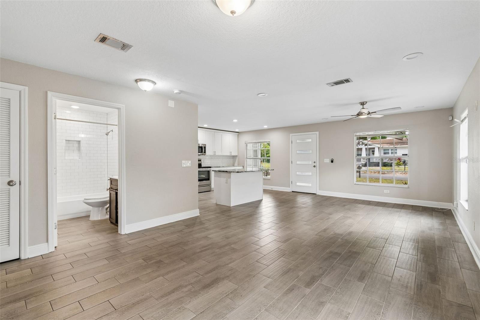 AVON SPGS - Residential