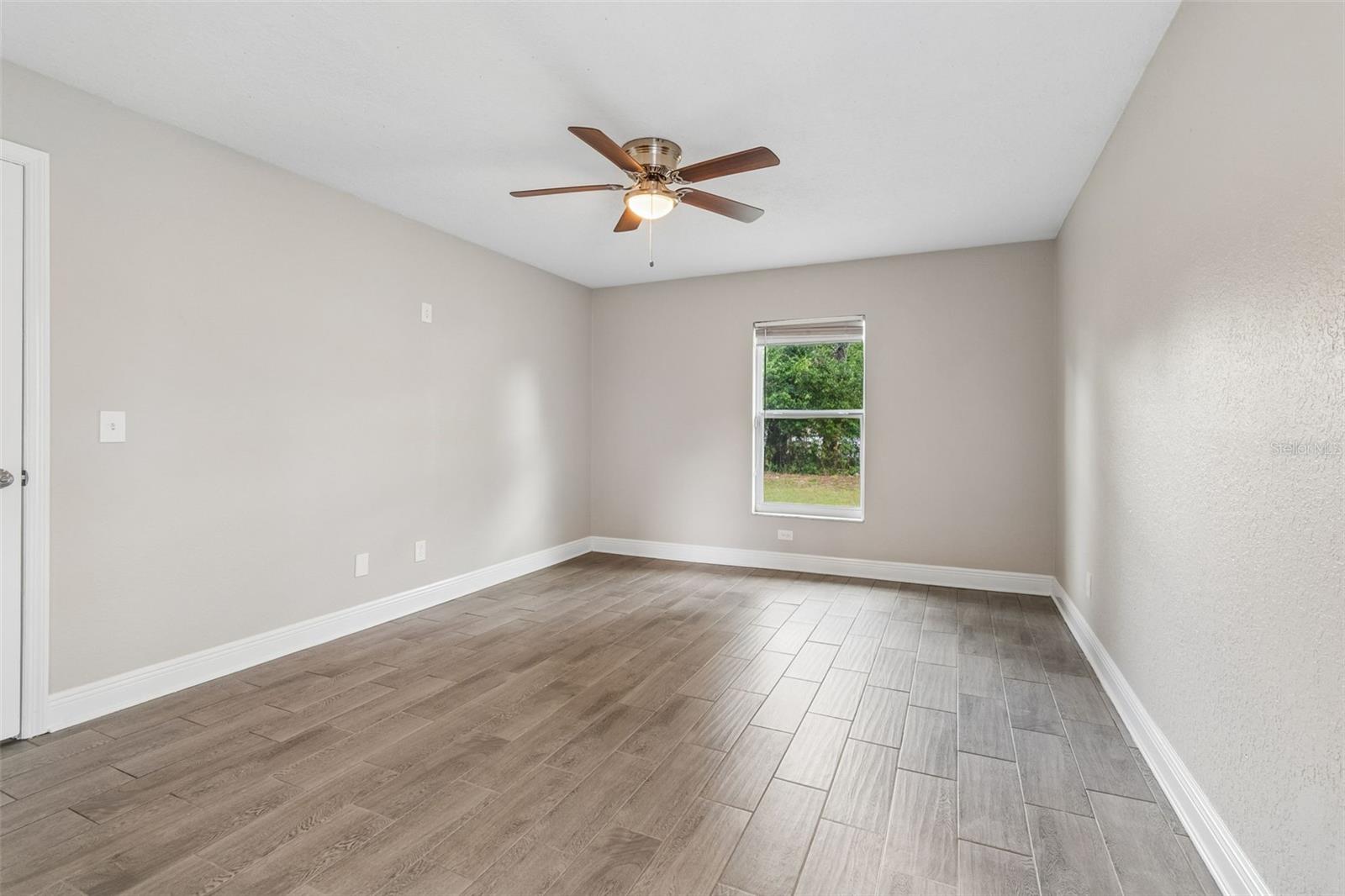 AVON SPGS - Residential