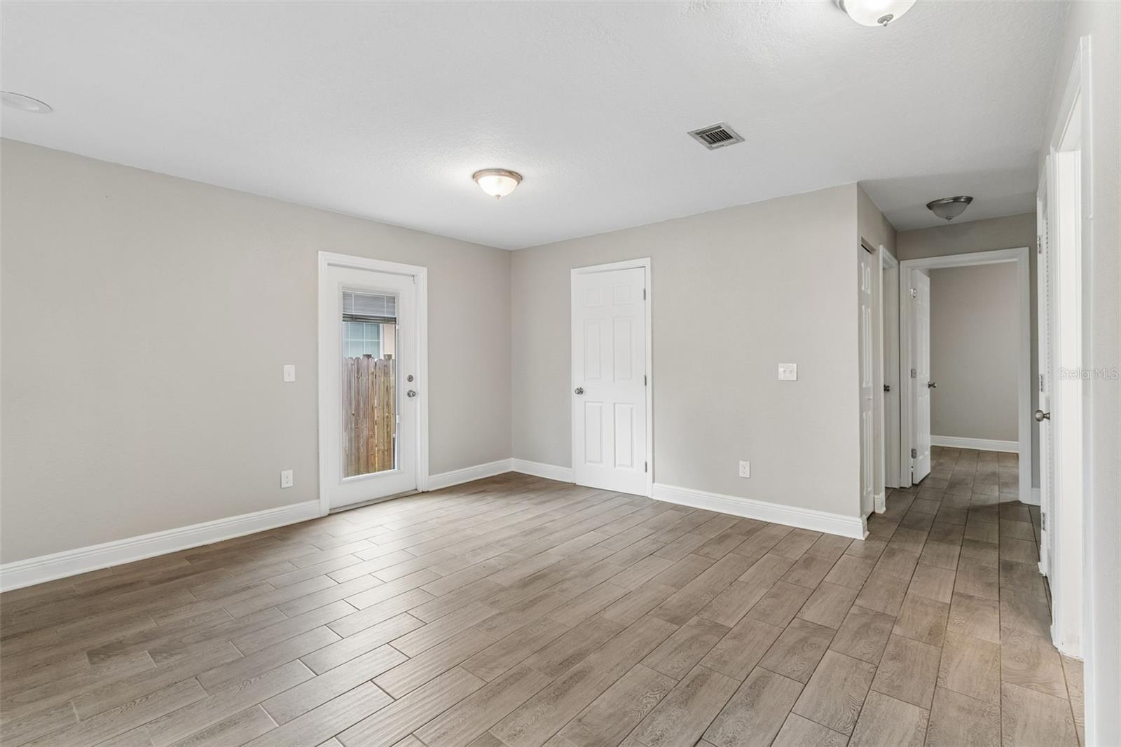 AVON SPGS - Residential