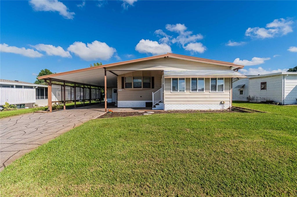 Photo of 1725 Quail Hill Dr, Lakeland, FL 33810 (MLS # L4965854)