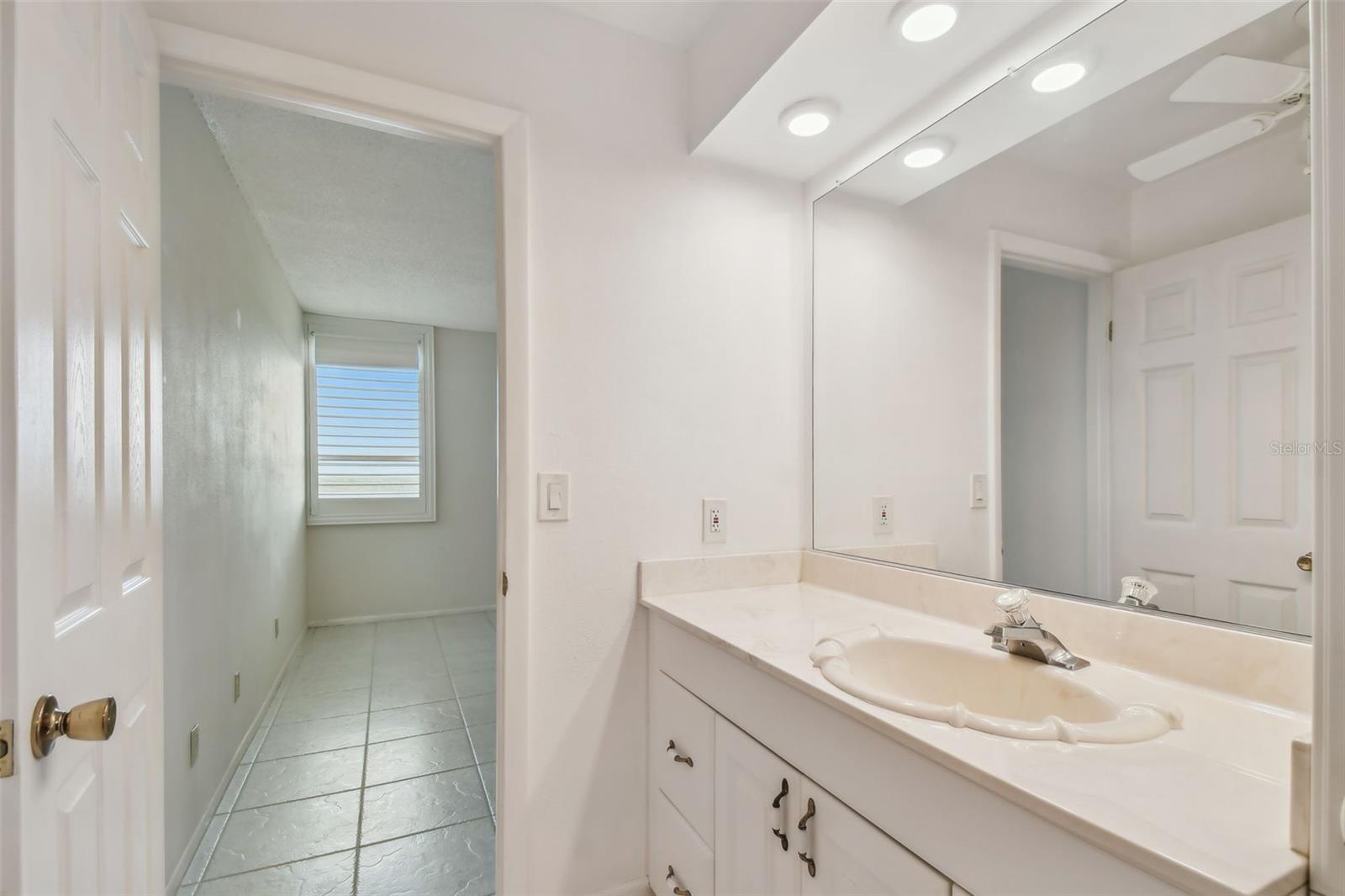REDINGTON TOWERS 1 CONDO - Residential Lease