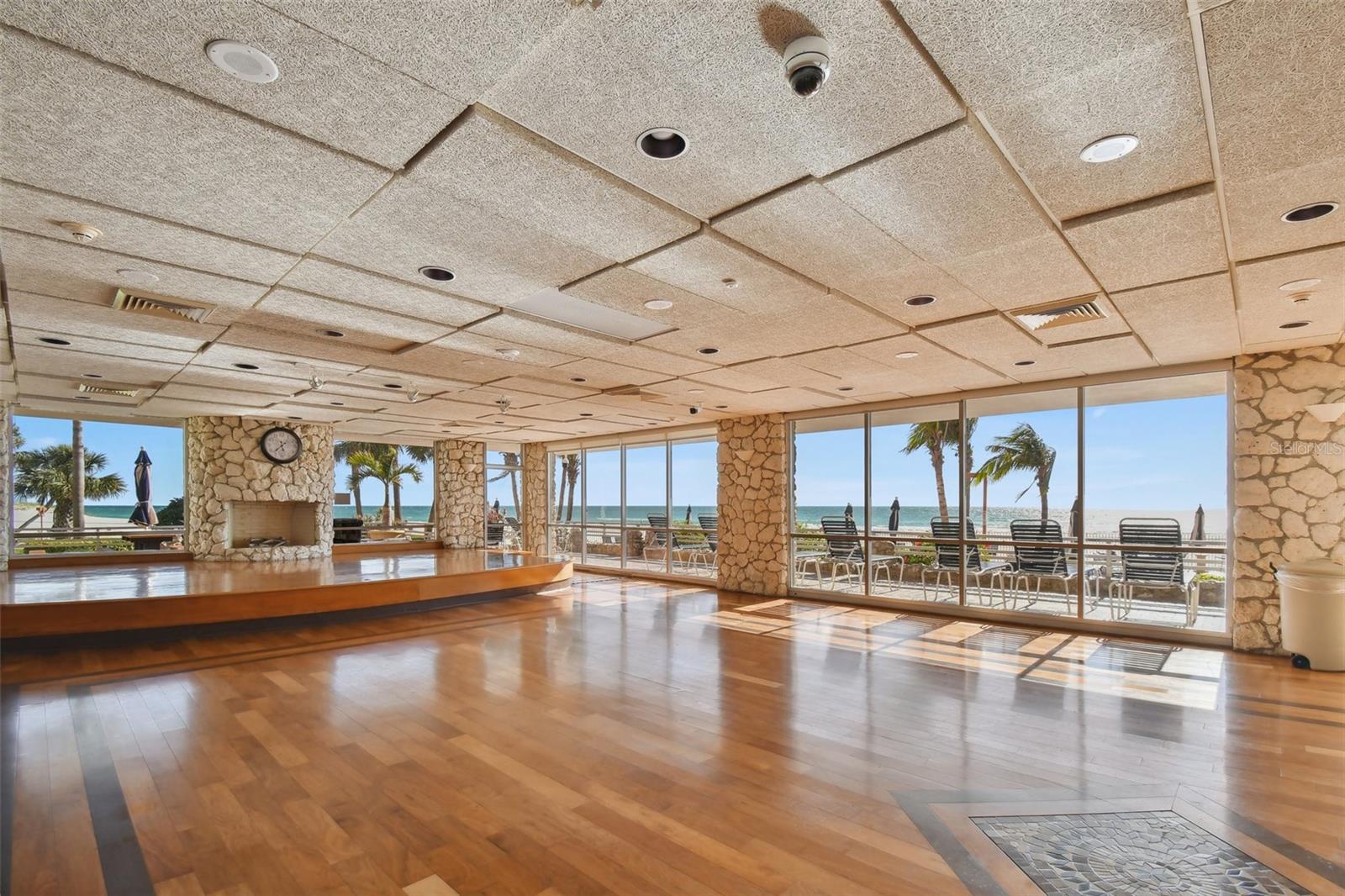 REDINGTON TOWERS 1 CONDO - Residential Lease