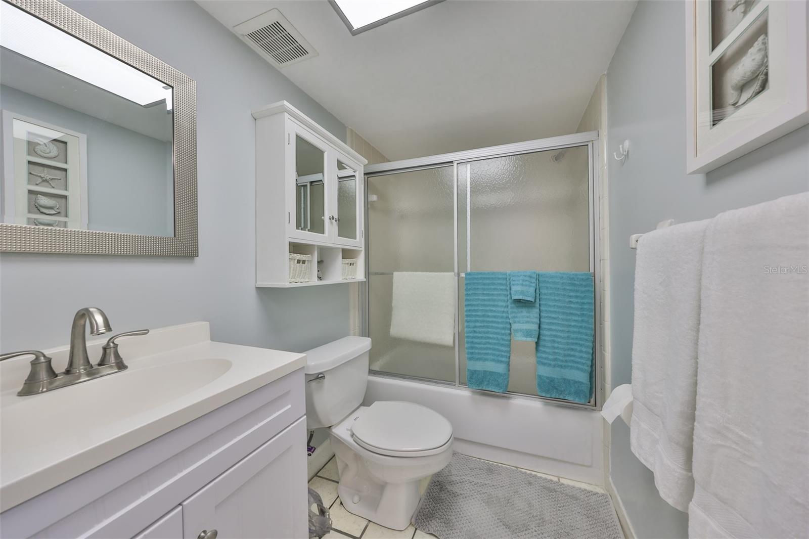 ANCHOR POINT A CONDO - Residential Lease