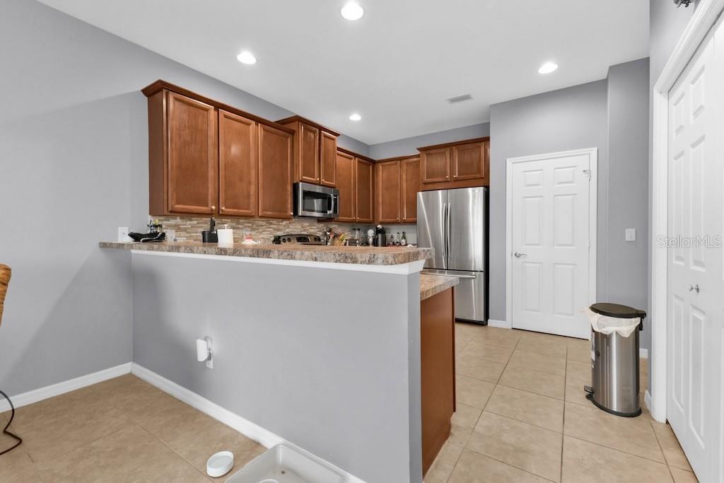 RIO VILLA LAKES - Residential