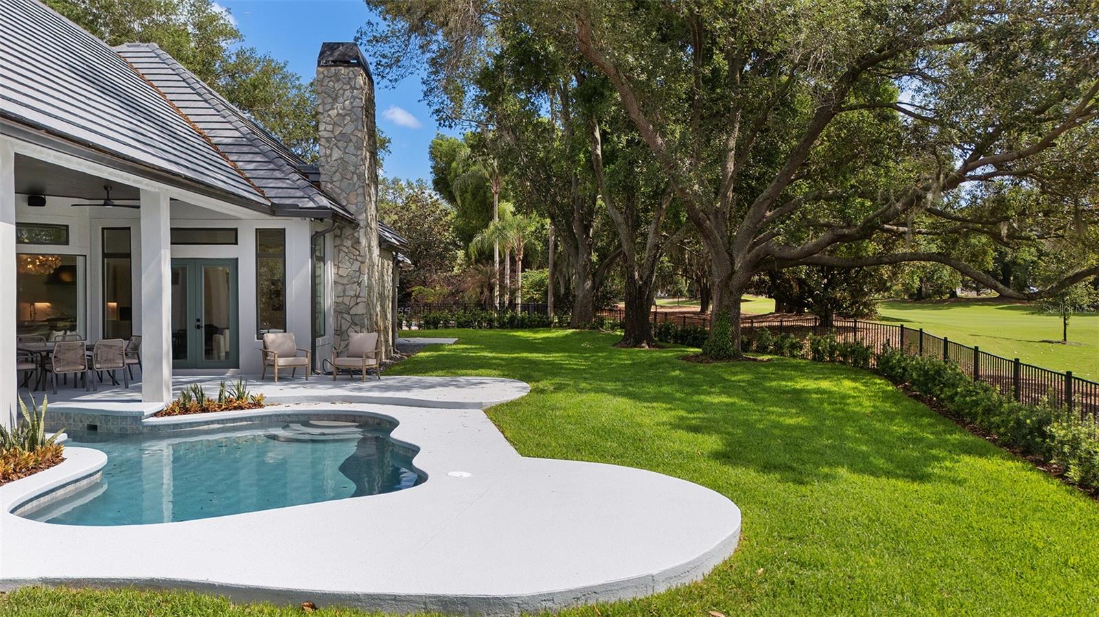 ISLEWORTH - Residential