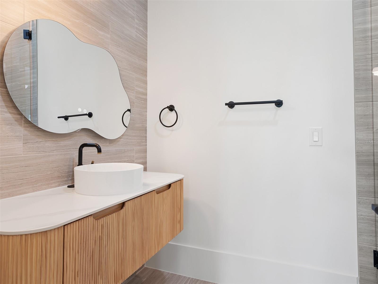 ISLEWORTH - Residential