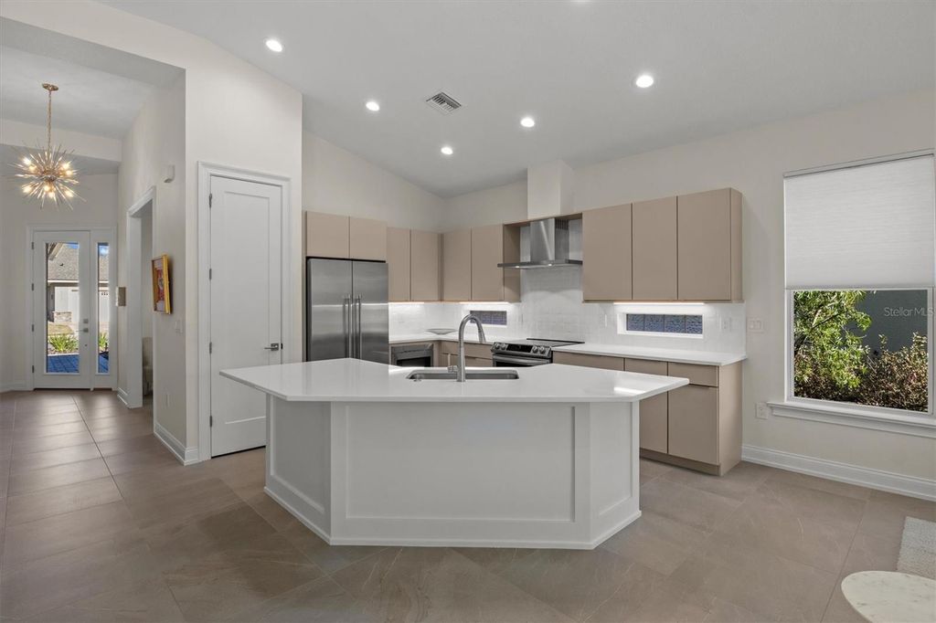 Photo of 7826 Lake James Boulevard, Lakeland, FL 33810 (MLS # L4958971)