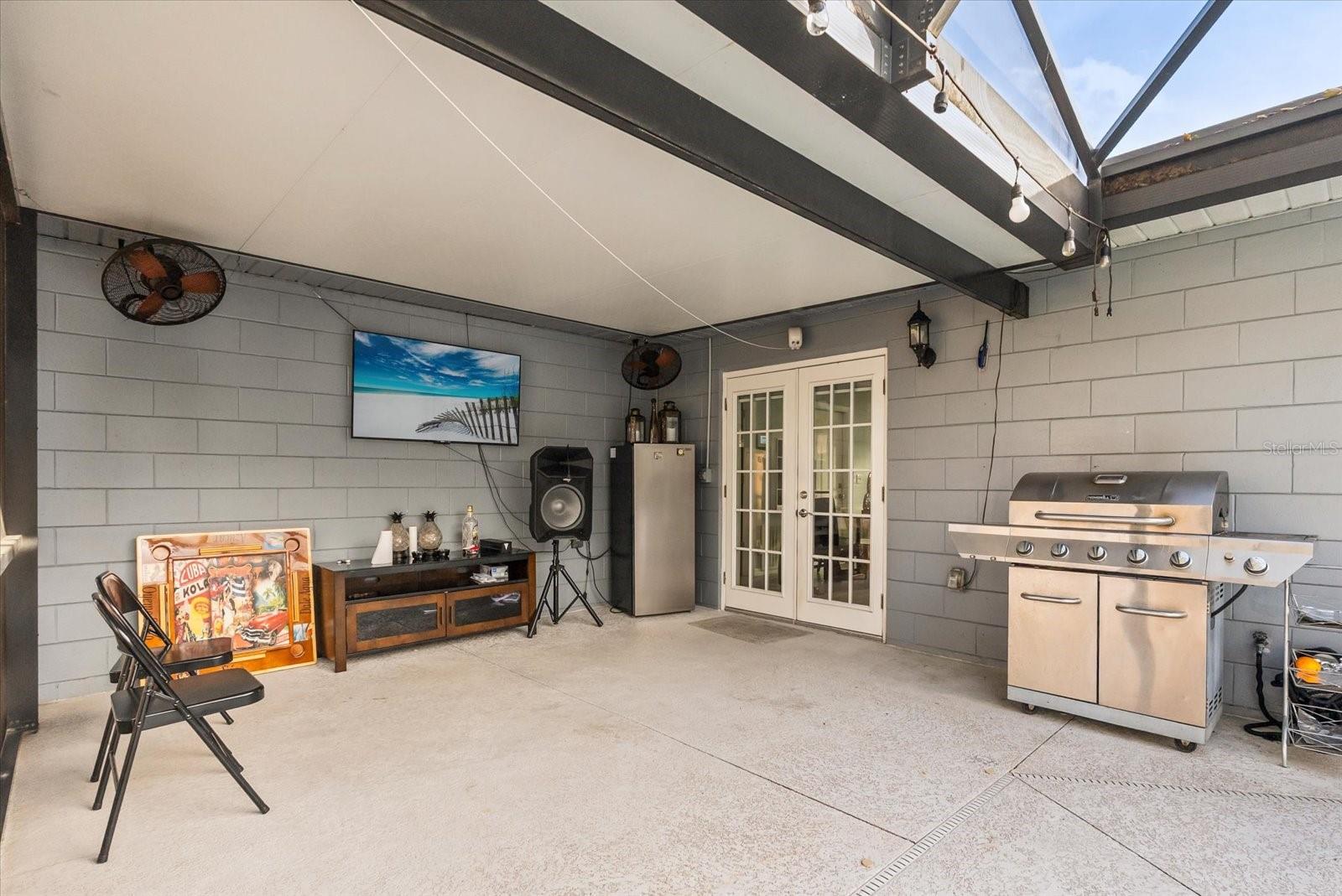 RIVERWOOD VILLAGE - Residential