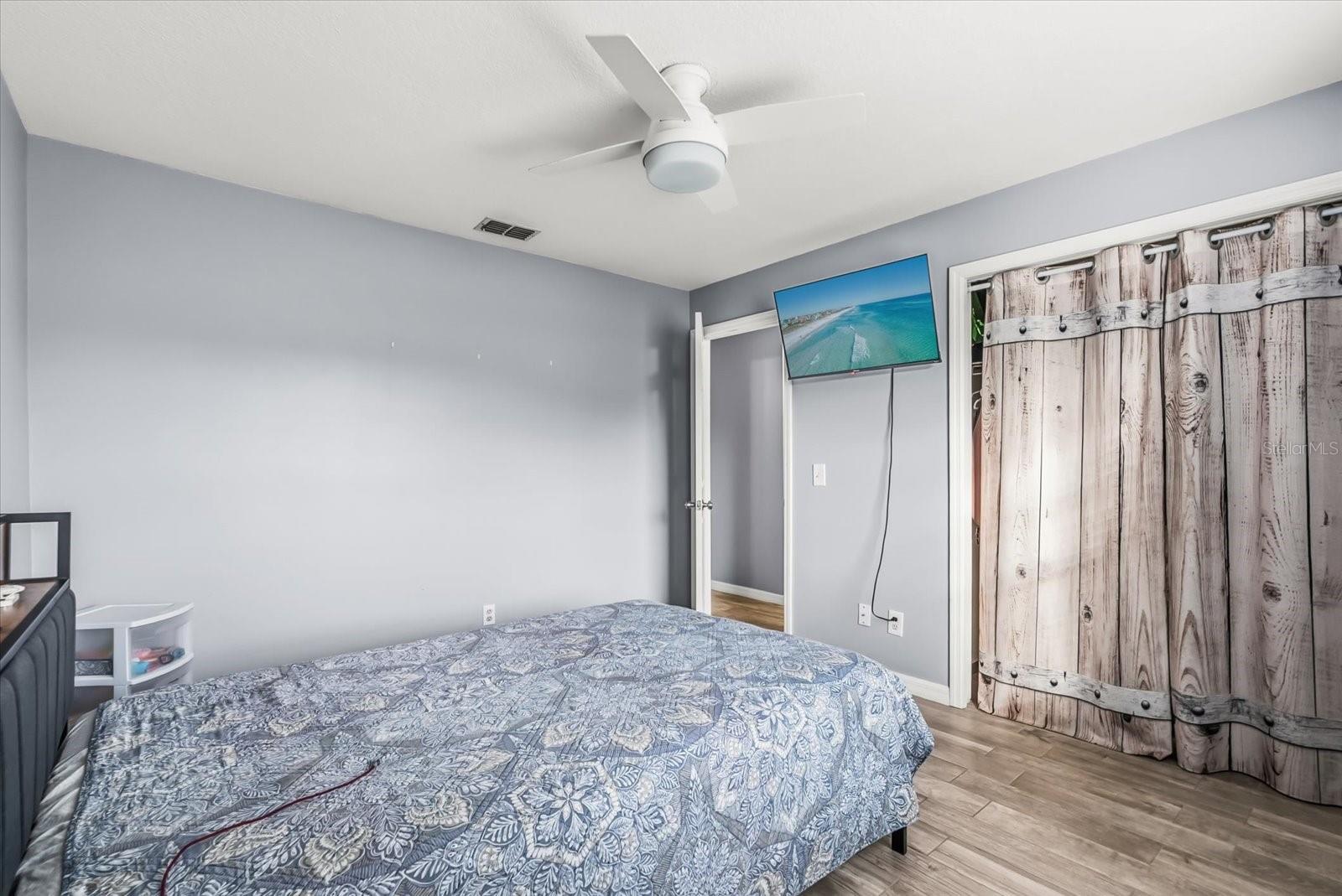 RIVERWOOD VILLAGE - Residential