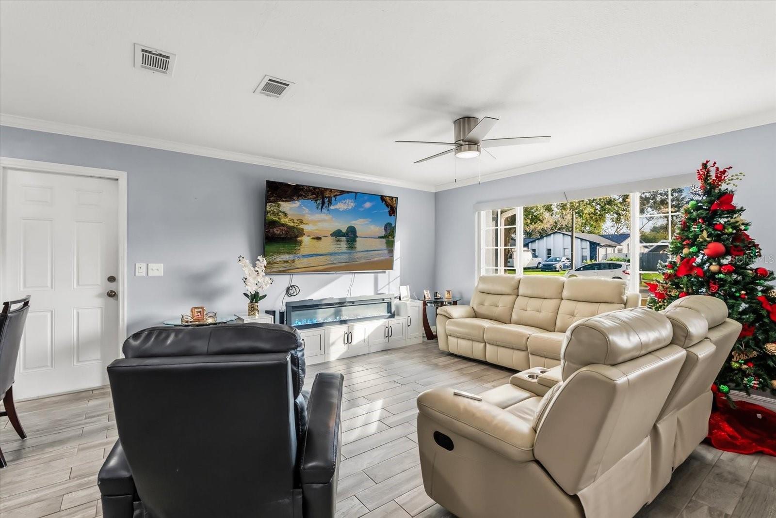 9729 HEATHERWOOD COURT