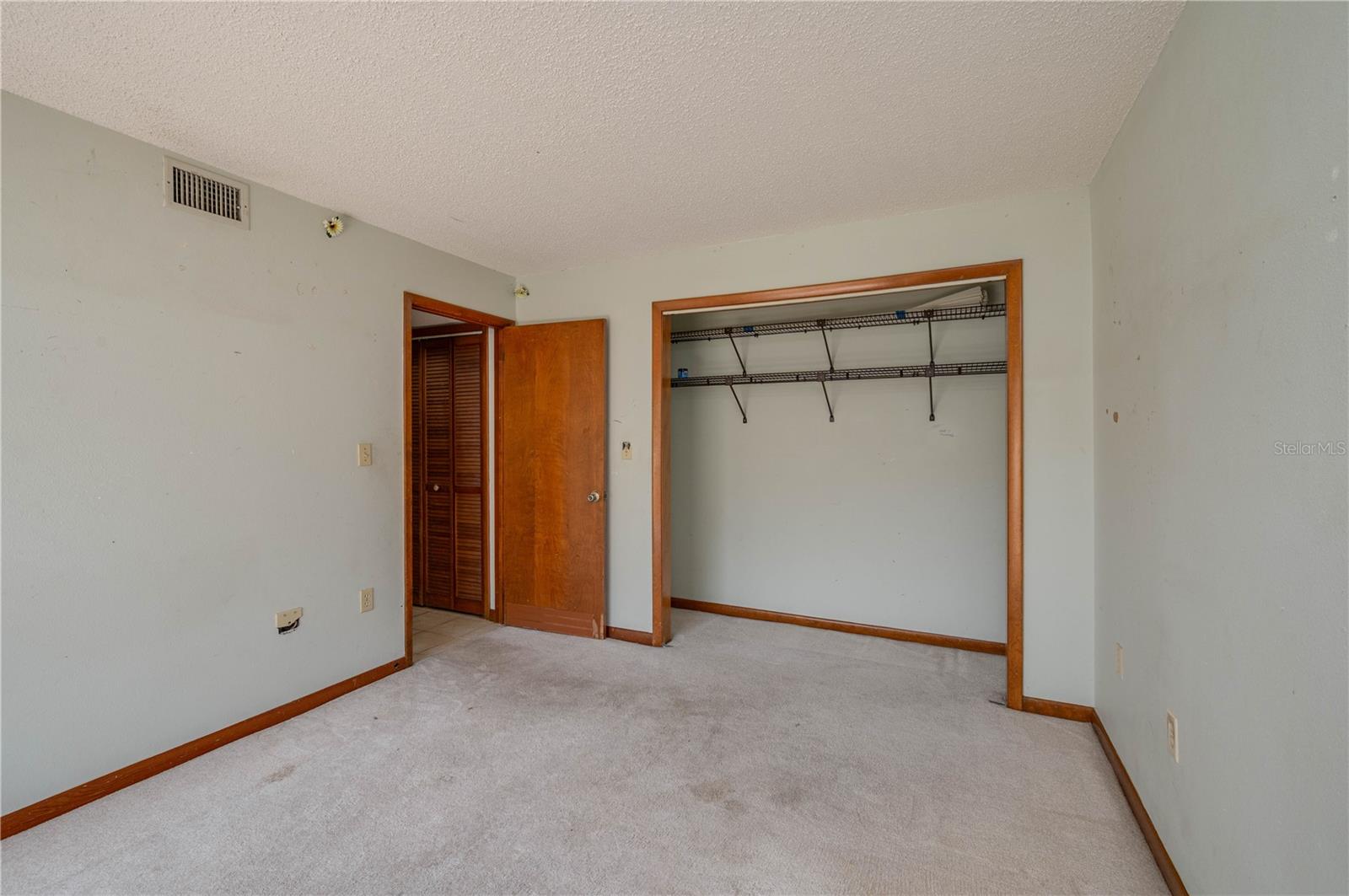 COUNTRY CLUB VILLAGE CONDO - Residential