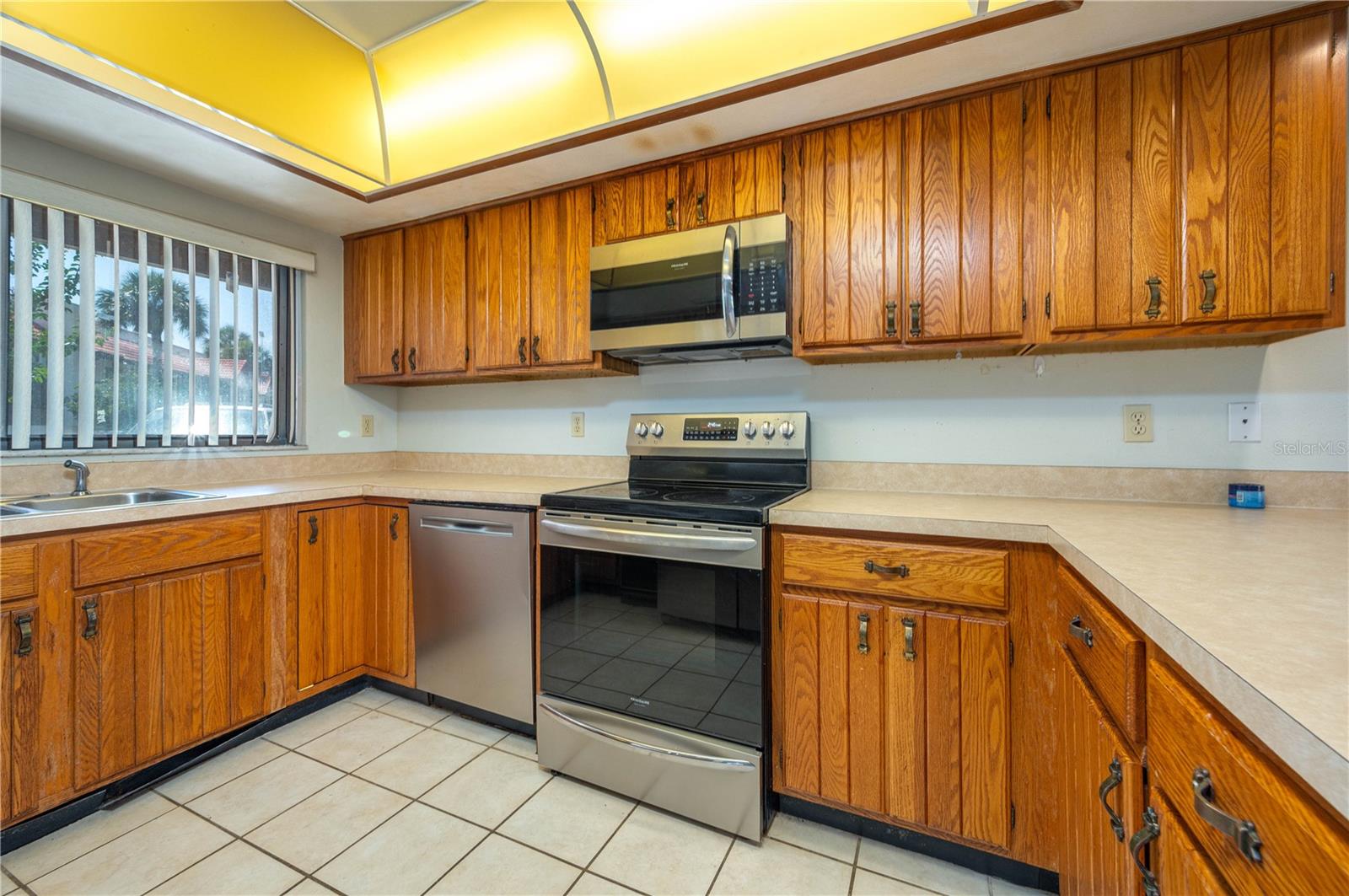 COUNTRY CLUB VILLAGE CONDO - Residential