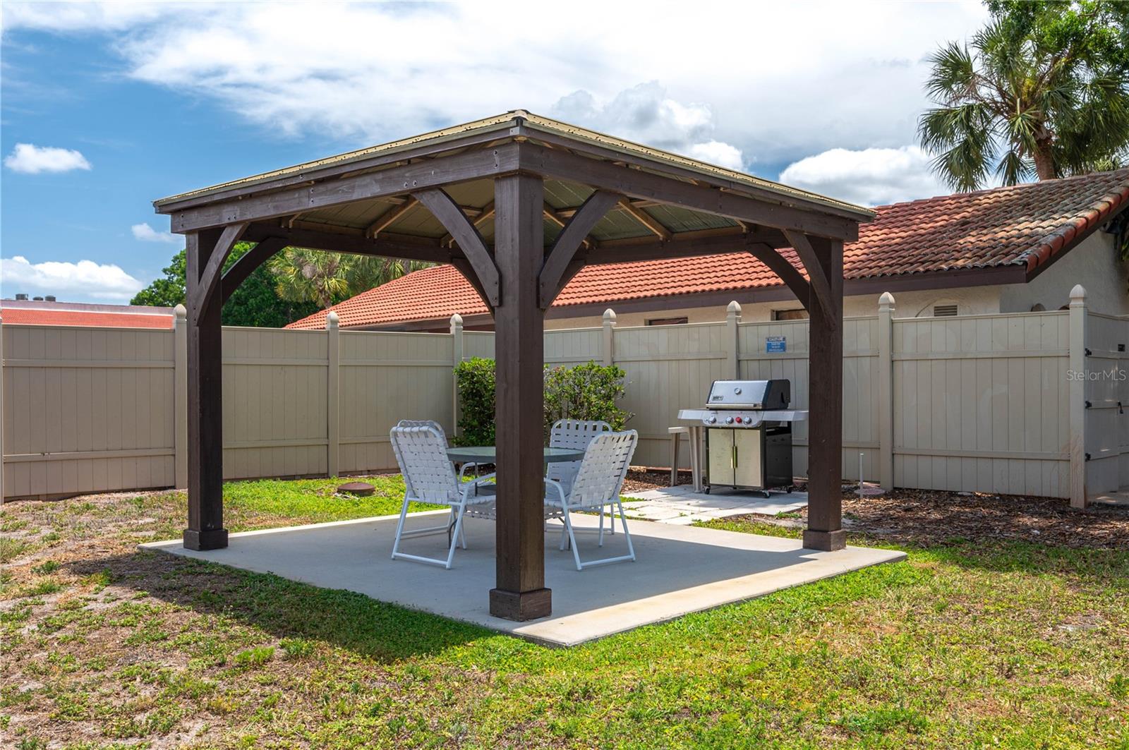 COUNTRY CLUB VILLAGE CONDO - Residential