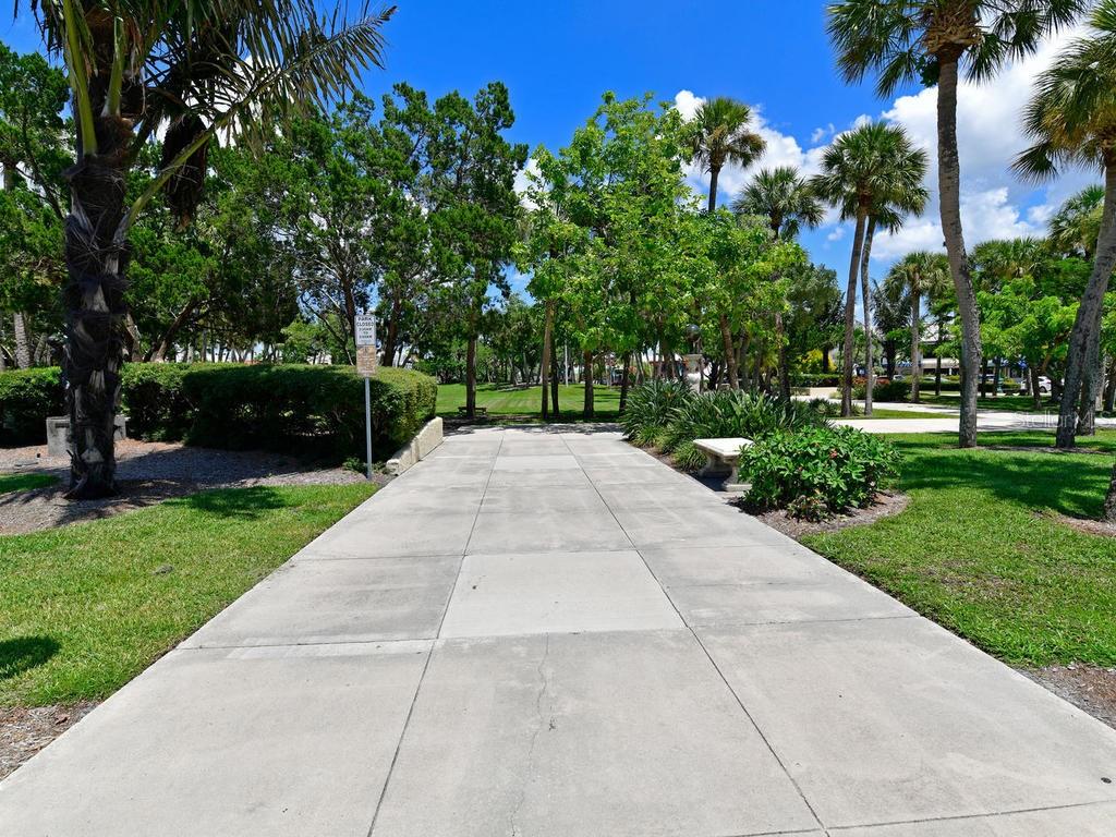 PELICAN GARDENS - Residential