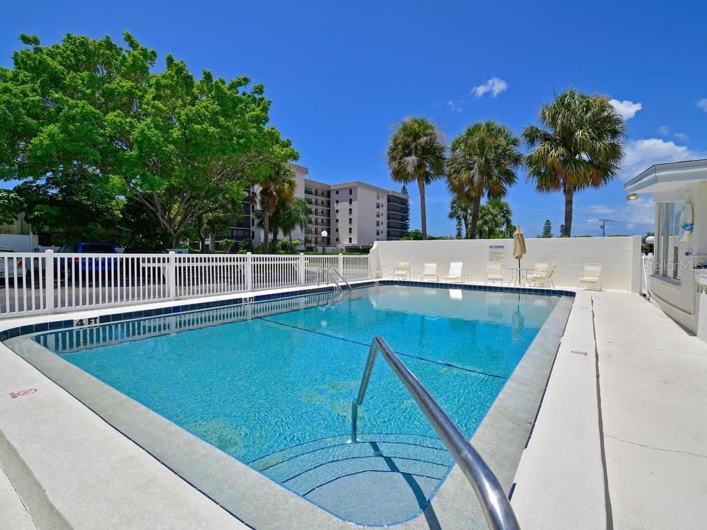 PELICAN GARDENS - Residential