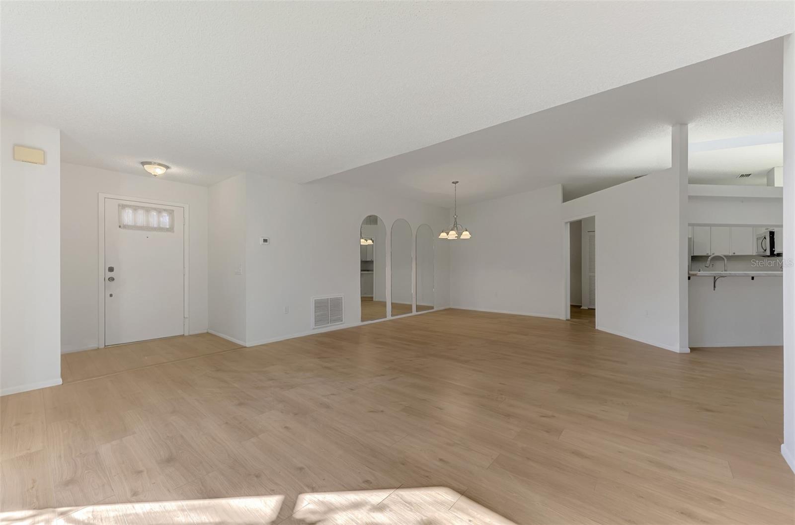 GARDEN LAKES VILLAS SEC 2 - Residential