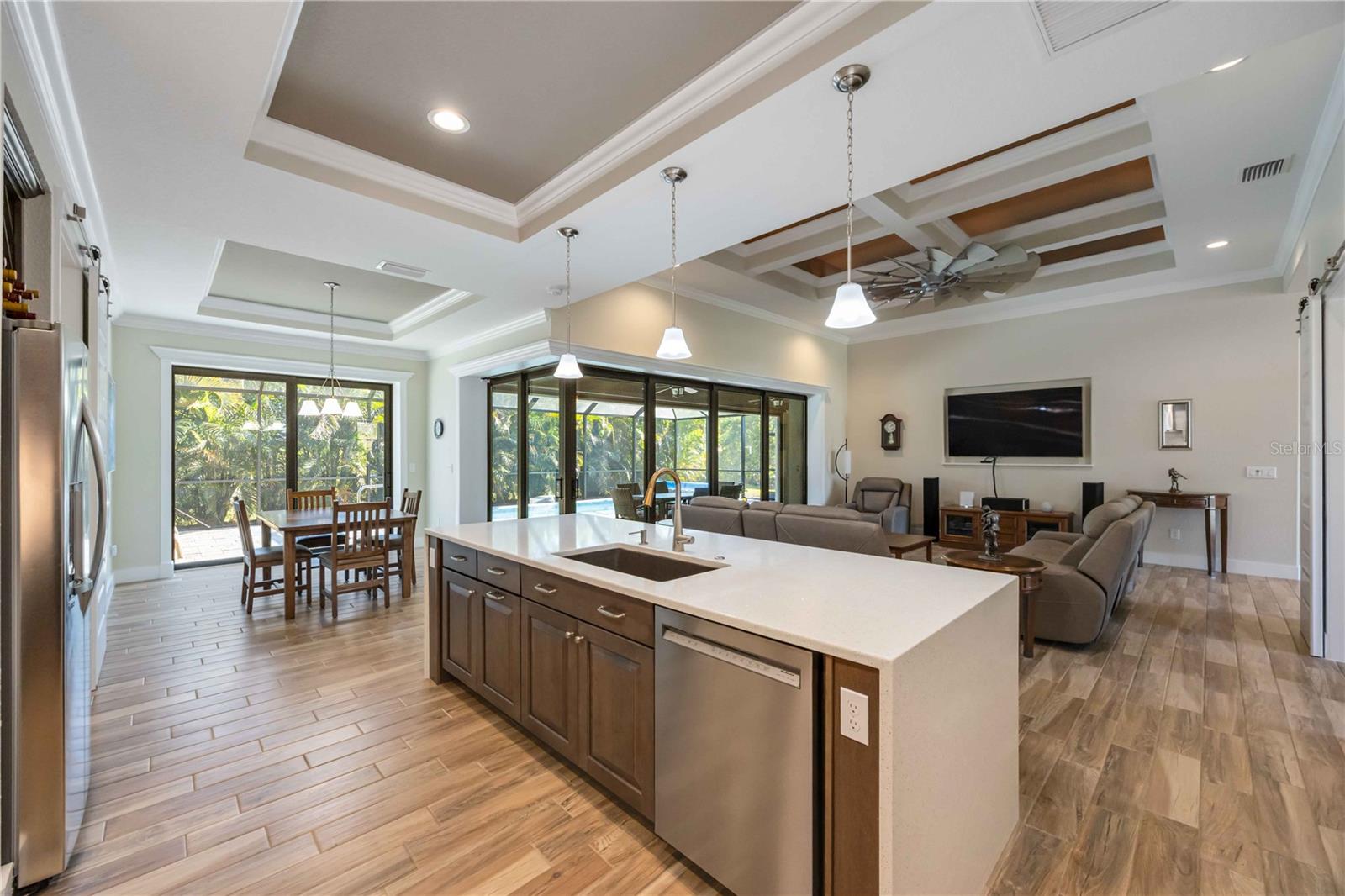 ROTONDA WEST - Residential