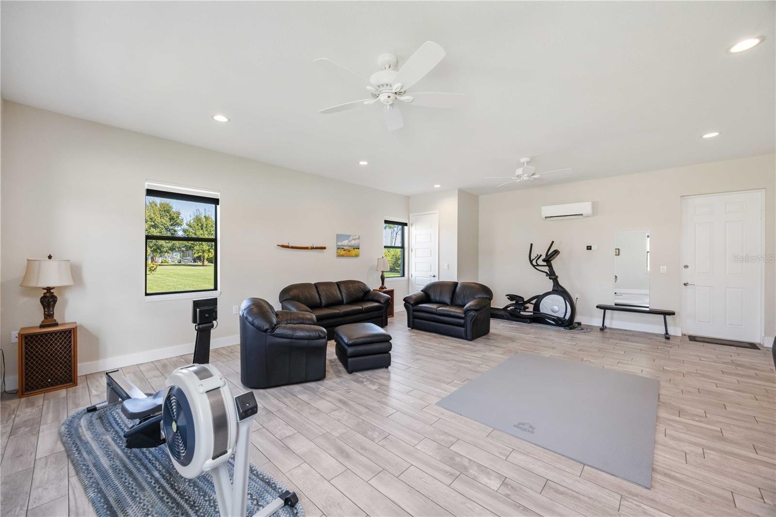 ROTONDA WEST - Residential