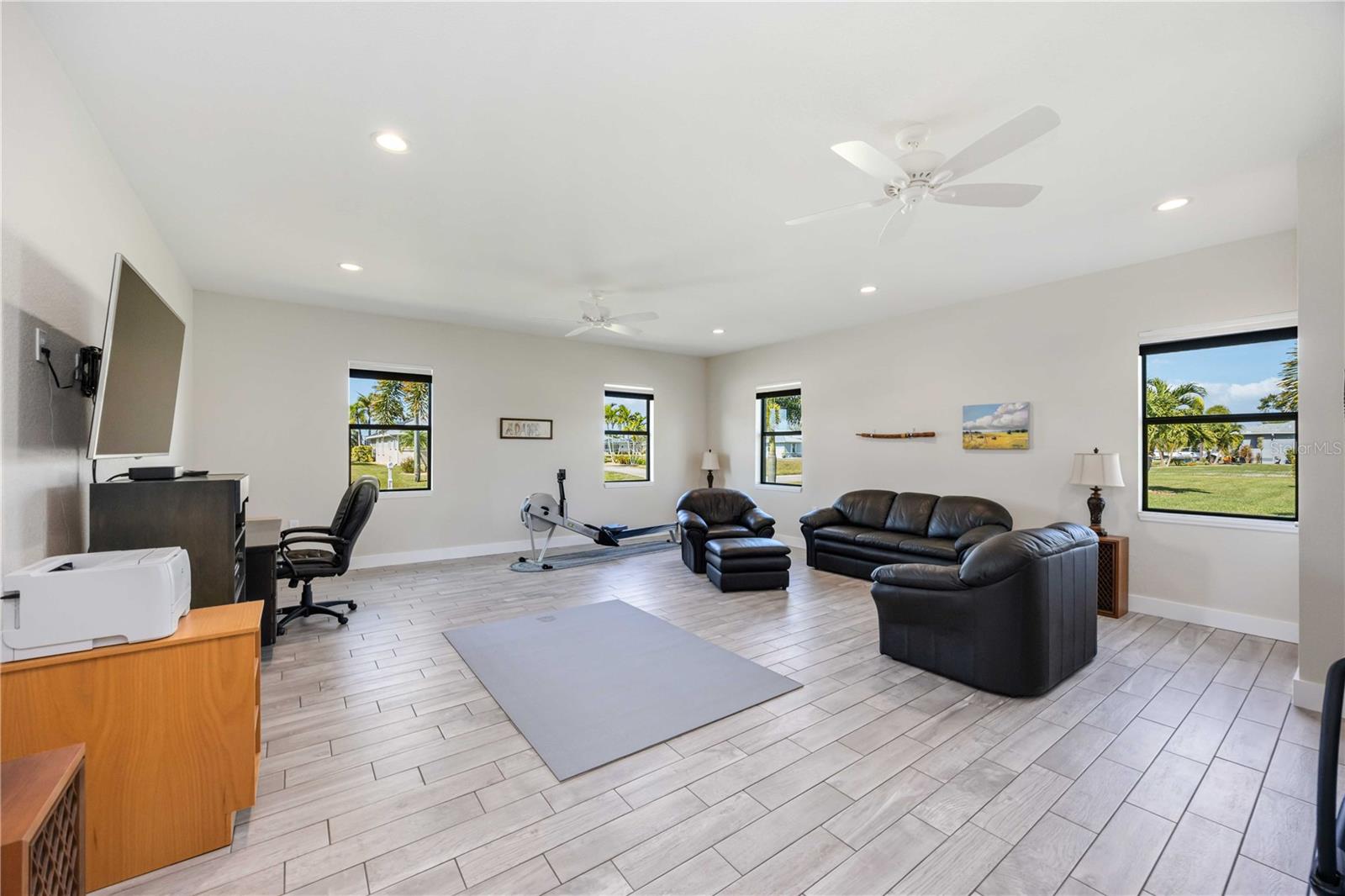 ROTONDA WEST - Residential