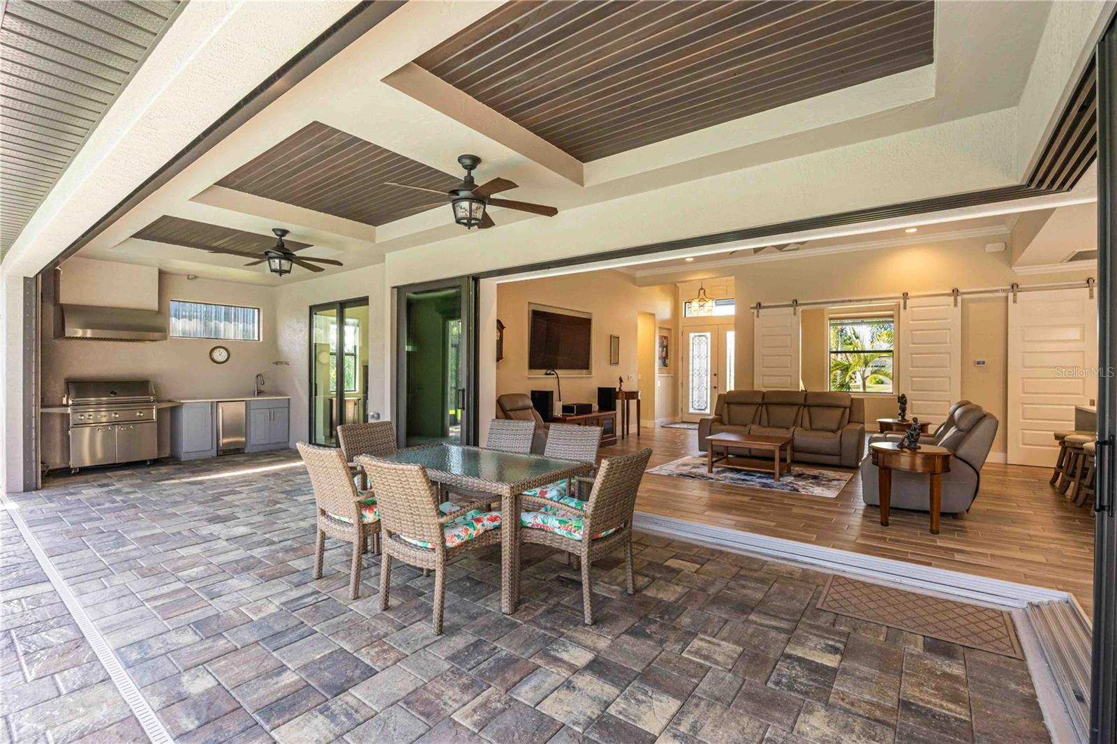 ROTONDA WEST - Residential