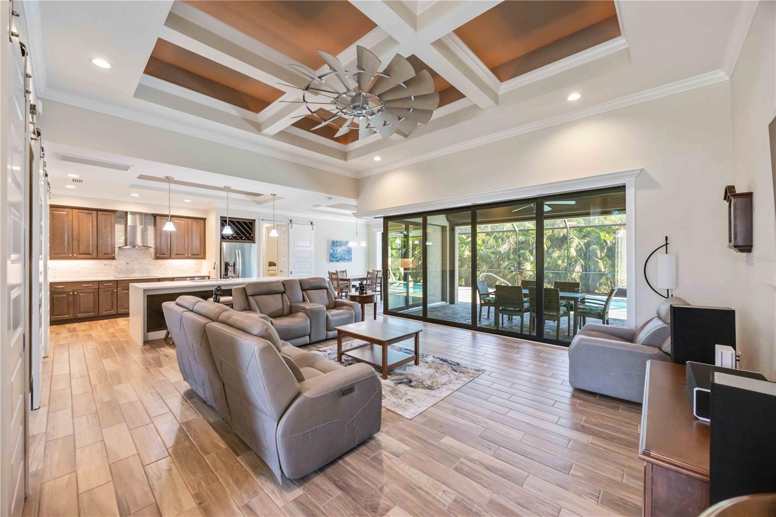 ROTONDA WEST - Residential