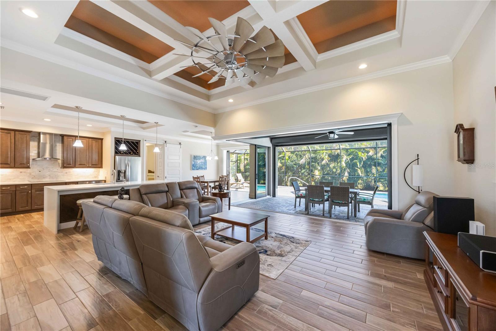 ROTONDA WEST - Residential