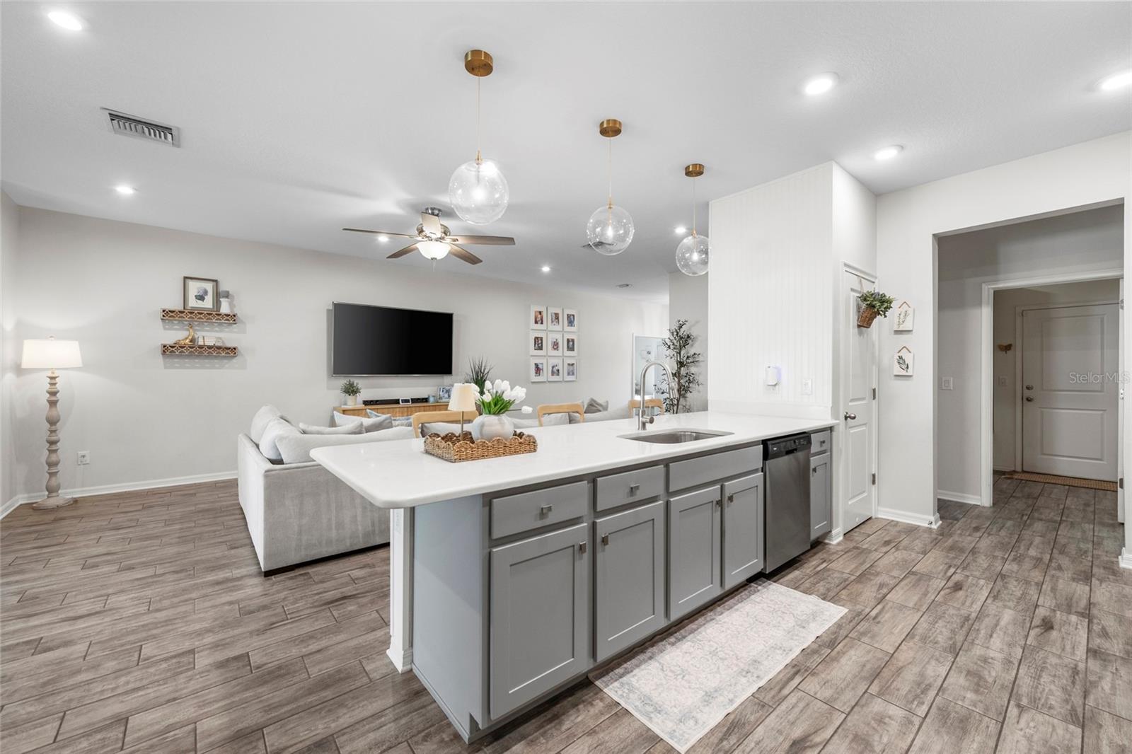 TREVESTA PH IA - Residential