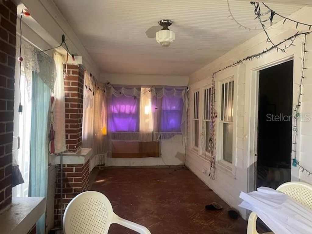 Photo of 1618 20th Avenue S, St Petersburg, FL 33712 (MLS # TB8483949)