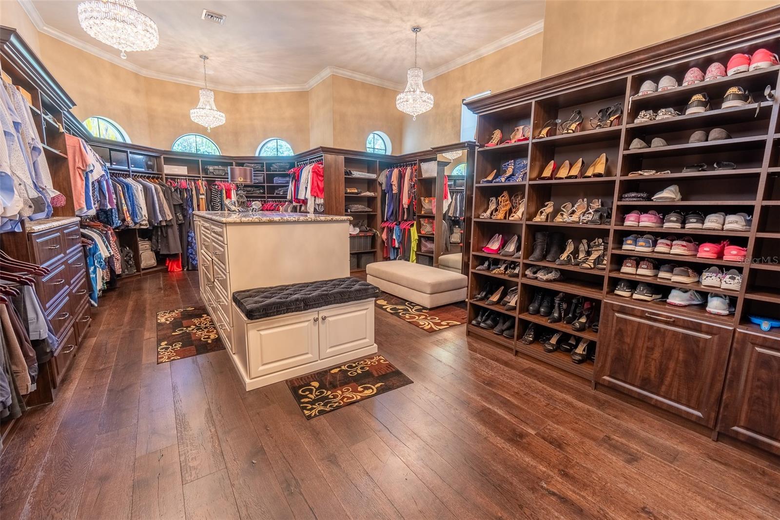 ALAQUA LAKES - Residential