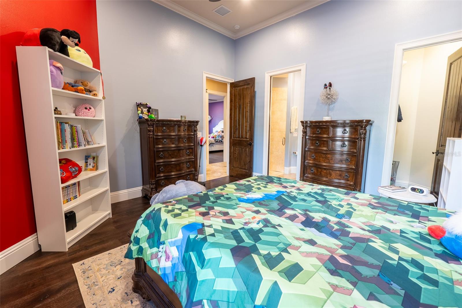 ALAQUA LAKES - Residential