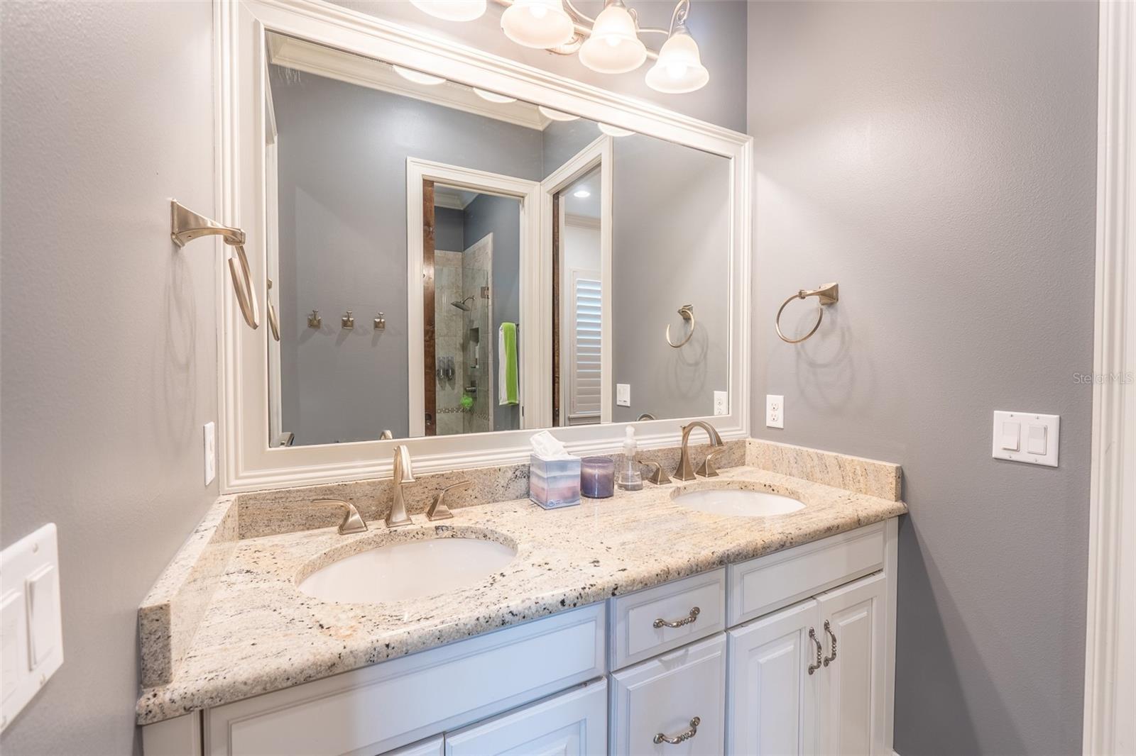 ALAQUA LAKES - Residential