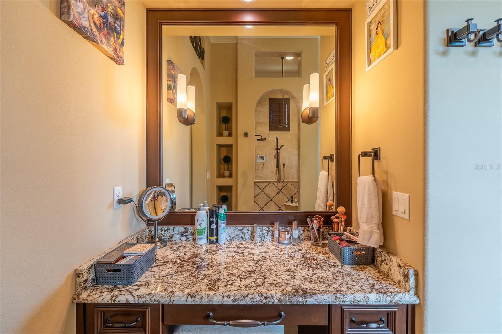 ALAQUA LAKES - Residential