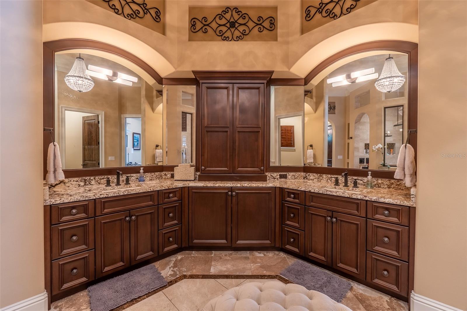 ALAQUA LAKES - Residential