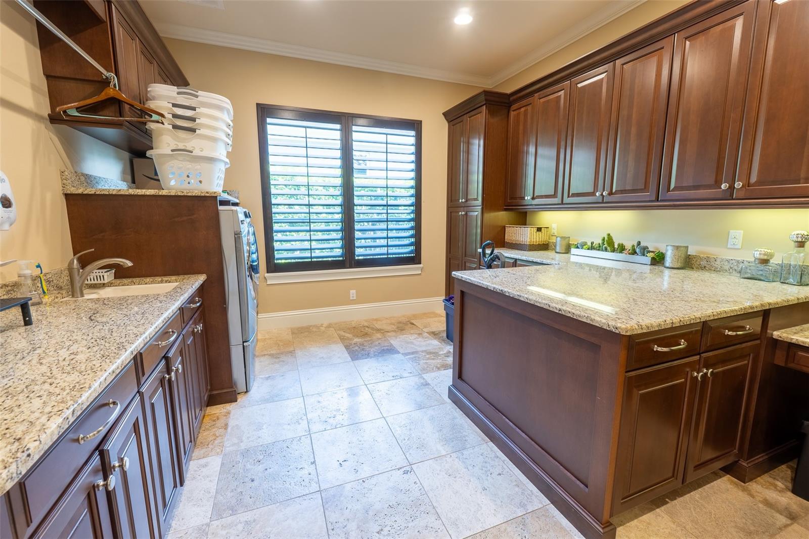 ALAQUA LAKES - Residential