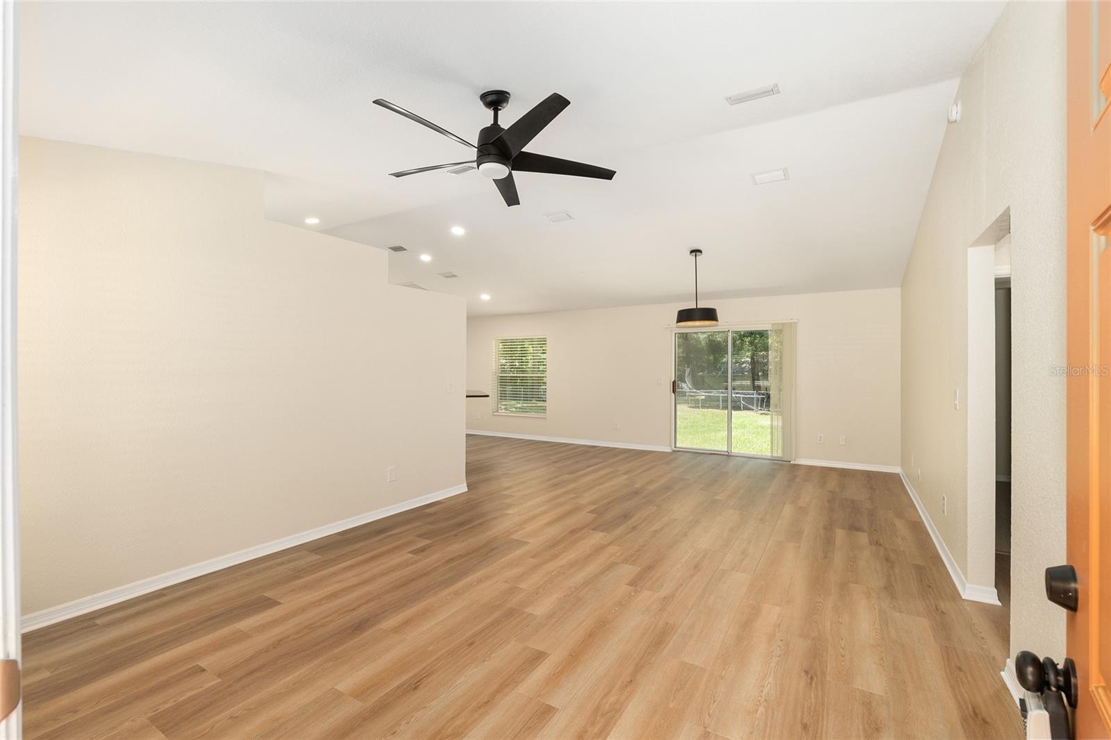 OCALA PARK ESTATE - Residential