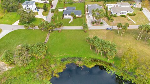 A home in EUSTIS