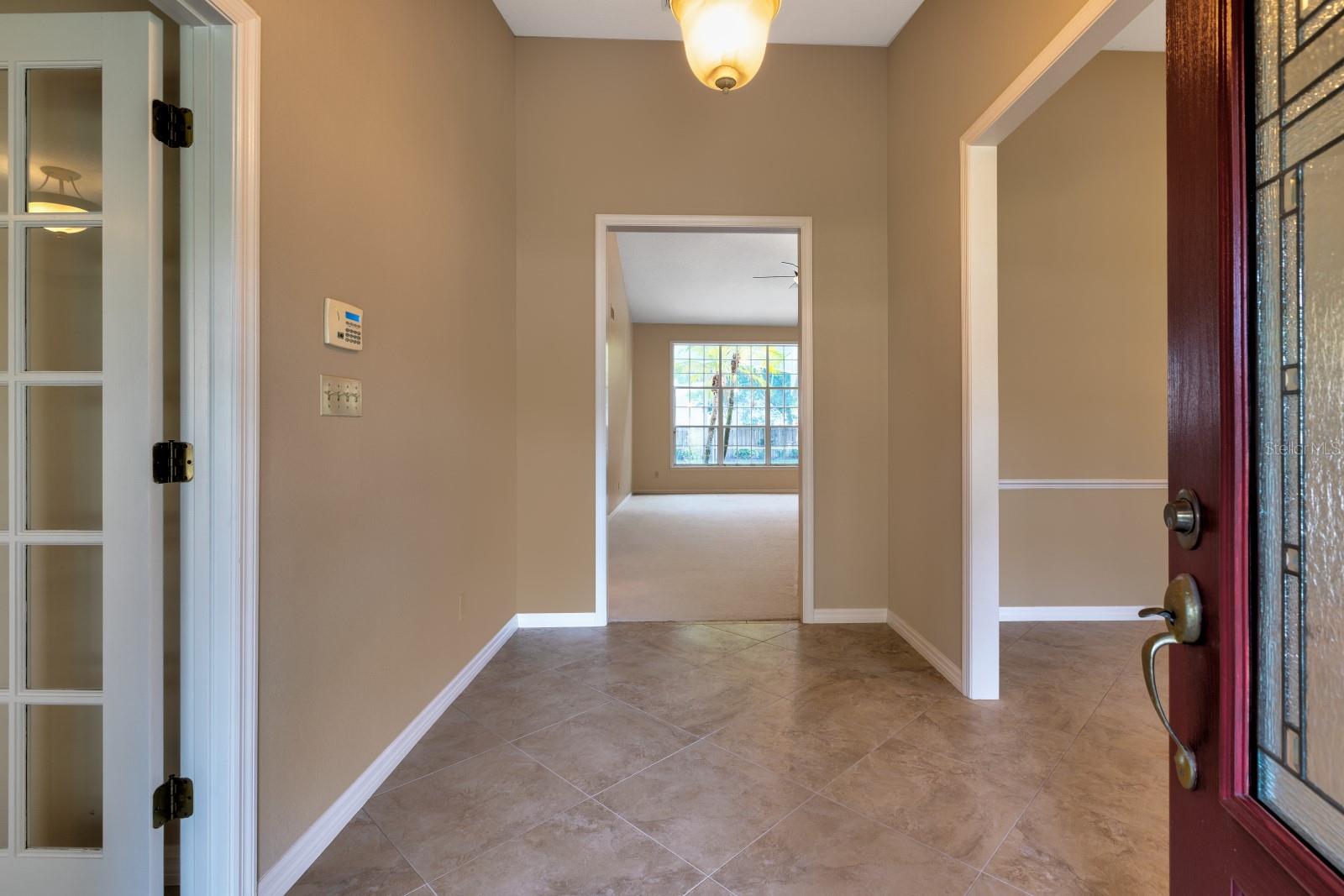 1947 BROADLEAF COURT